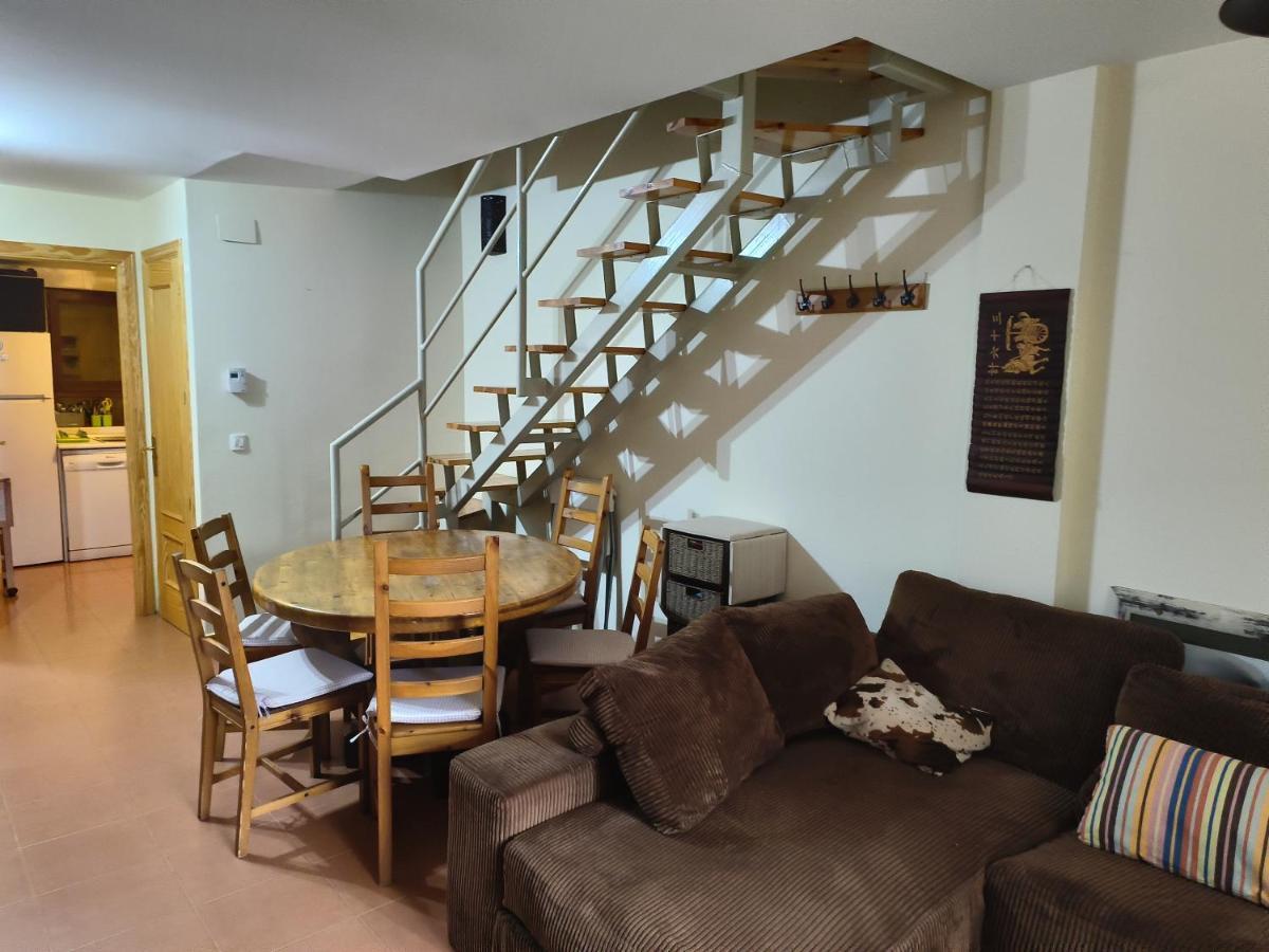 Appartamento Duplex Con Jardin En Pirineos, Totalmente Equipado Villanúa Esterno foto